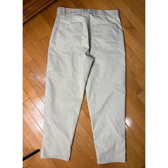 lululemon Men's Relaxed-Tapered Smooth Twill Trousers 32 - Picture 6 of 9